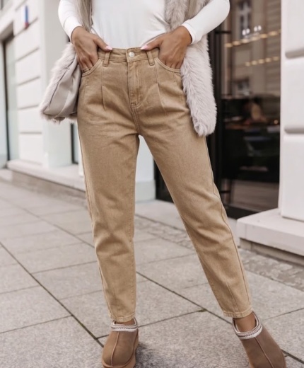 Mom Fit Hlače Freya Bež